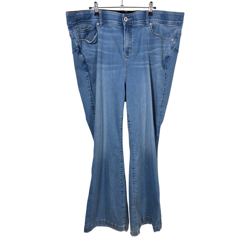 Torrid Bombshell Flare Jeans Womens 24R Blue High Rise Super Soft Medium Wash